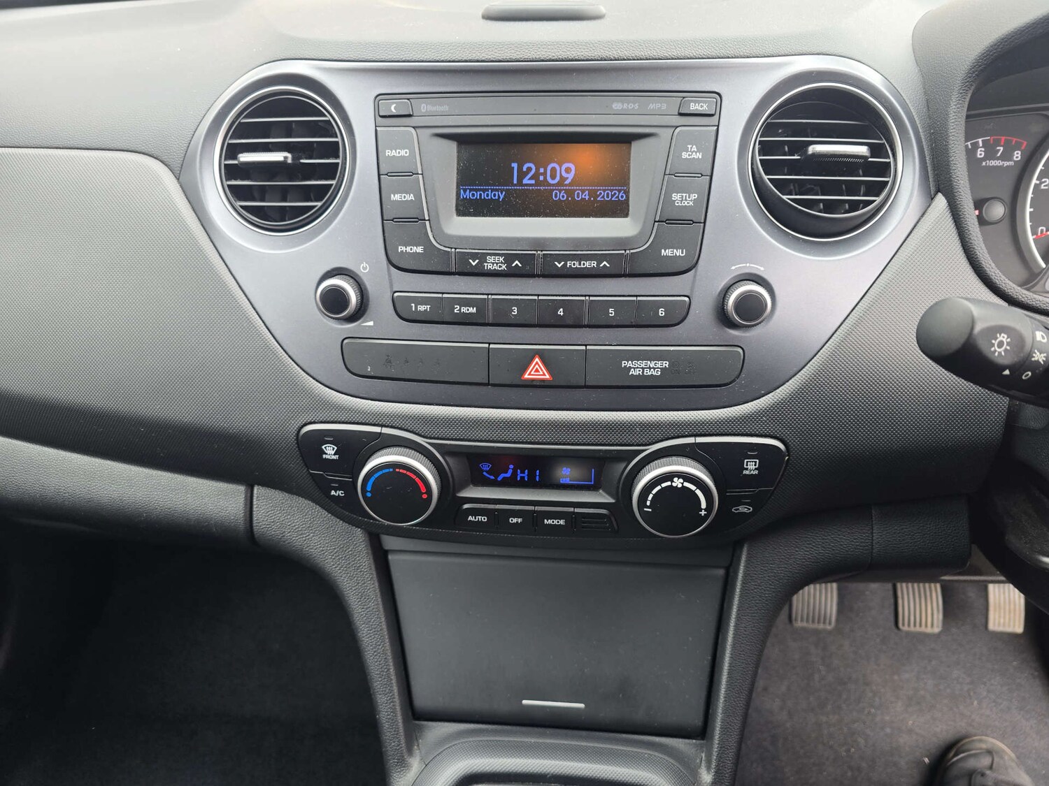 Used Hyundai i10 2017 for sale - 78144604: Photo 51