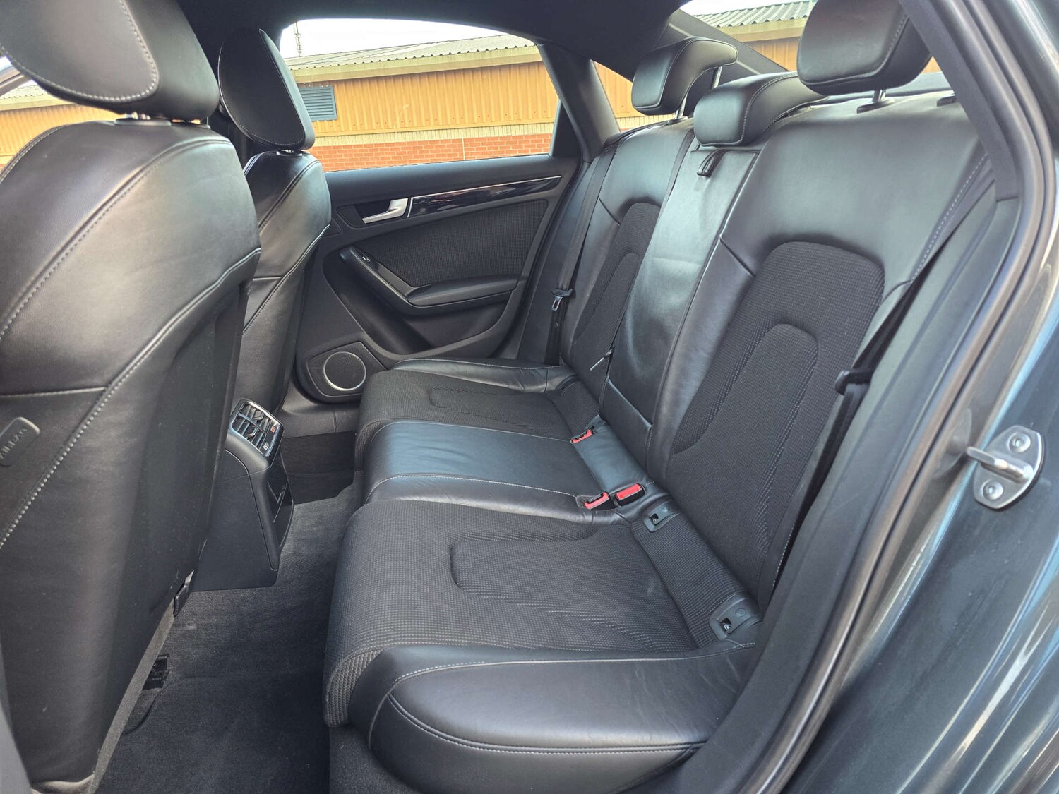 Used Audi A4 2013 for sale - 78122947: Photo 48