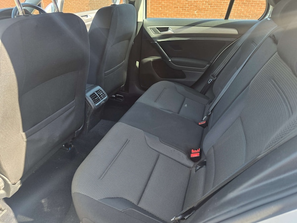 Used Volkswagen Golf 2016 for sale - 76065848: Photo 15