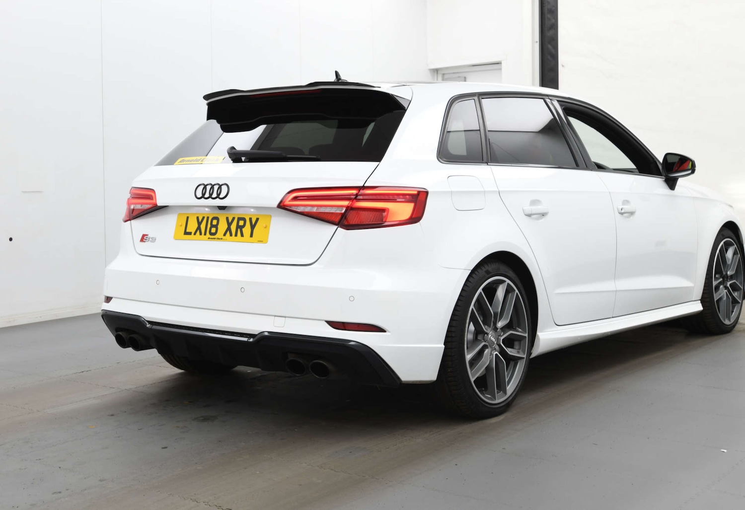 Used Audi S3 2018 for sale - 77837319: Photo 13