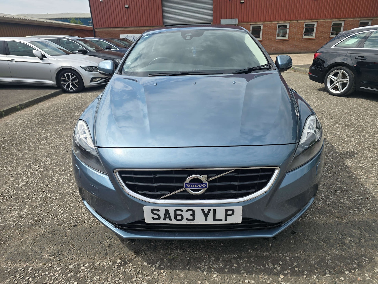 Used Volvo V40 2013 for sale - 77241084: Photo 23