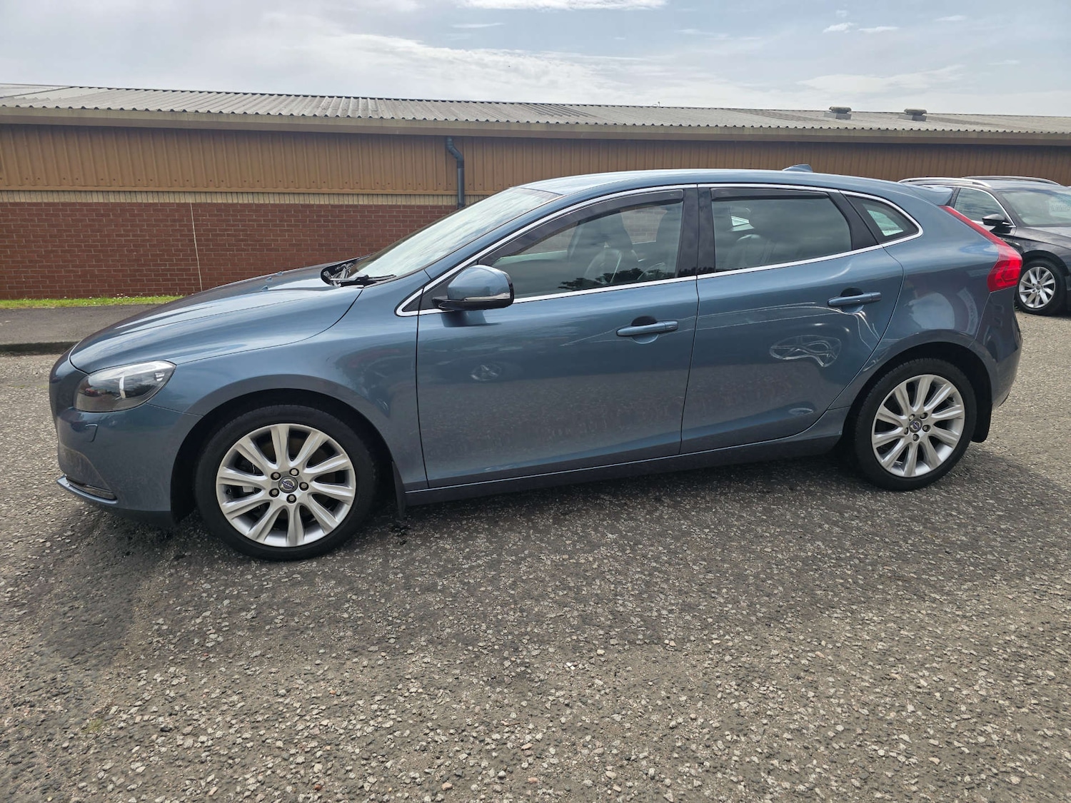 Used Volvo V40 2013 for sale - 77241084: Photo 27