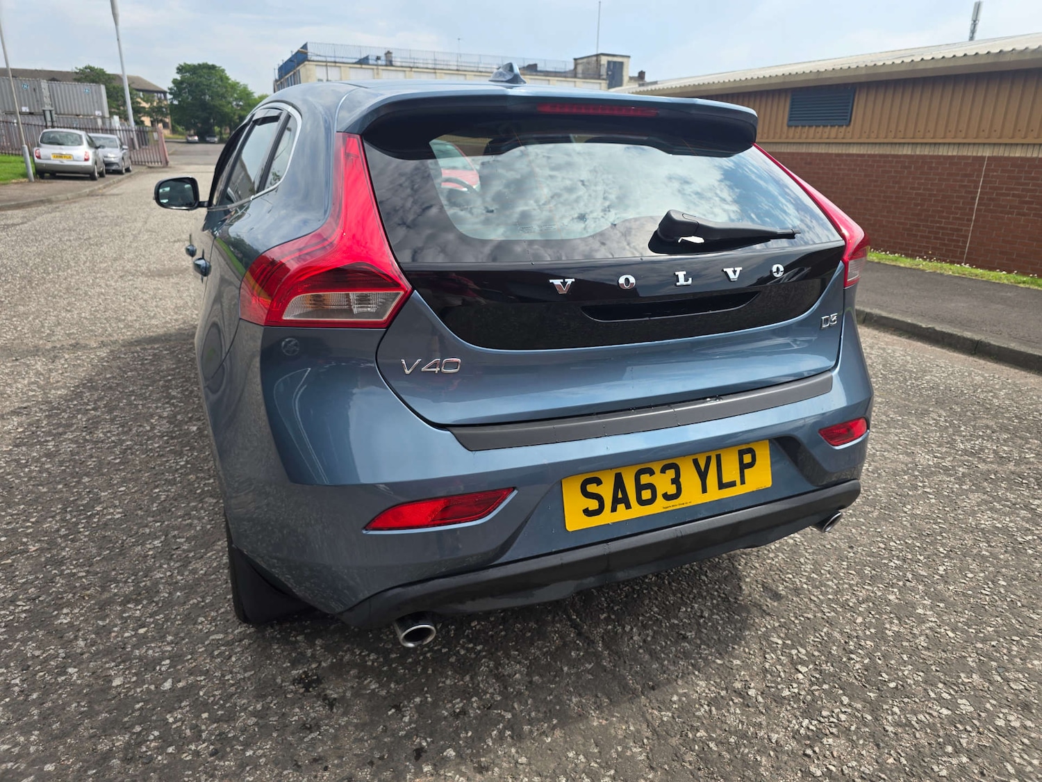 Used Volvo V40 2013 for sale - 77241084: Photo 32