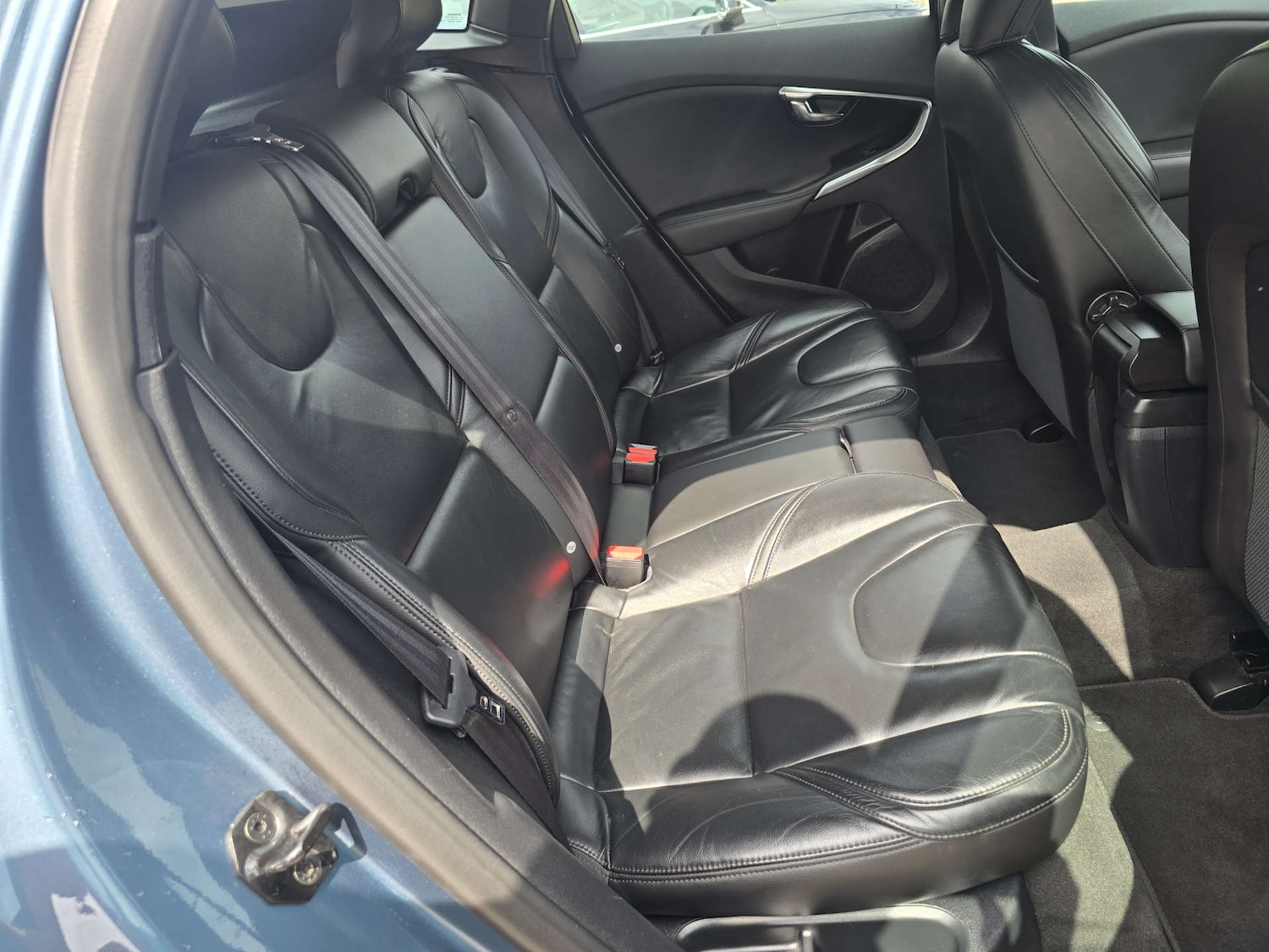 Used Volvo V40 2013 for sale - 77241084: Photo 54