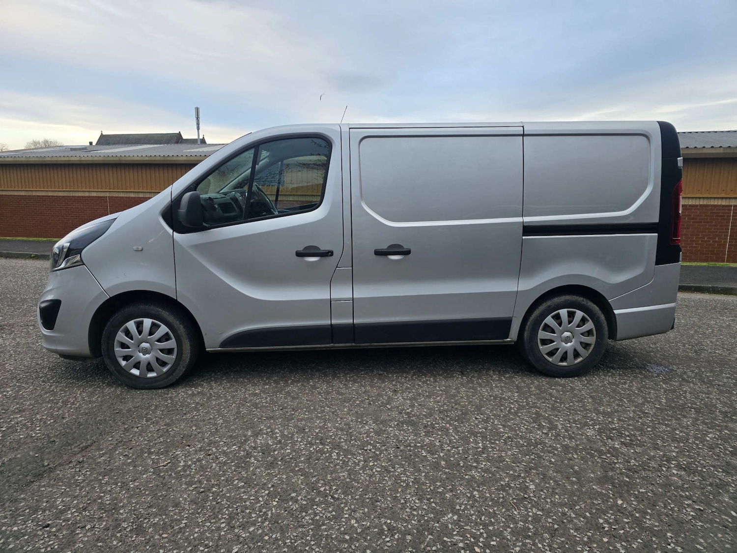 Used Vauxhall Vivaro 2019 for sale - 78202479: Photo 9