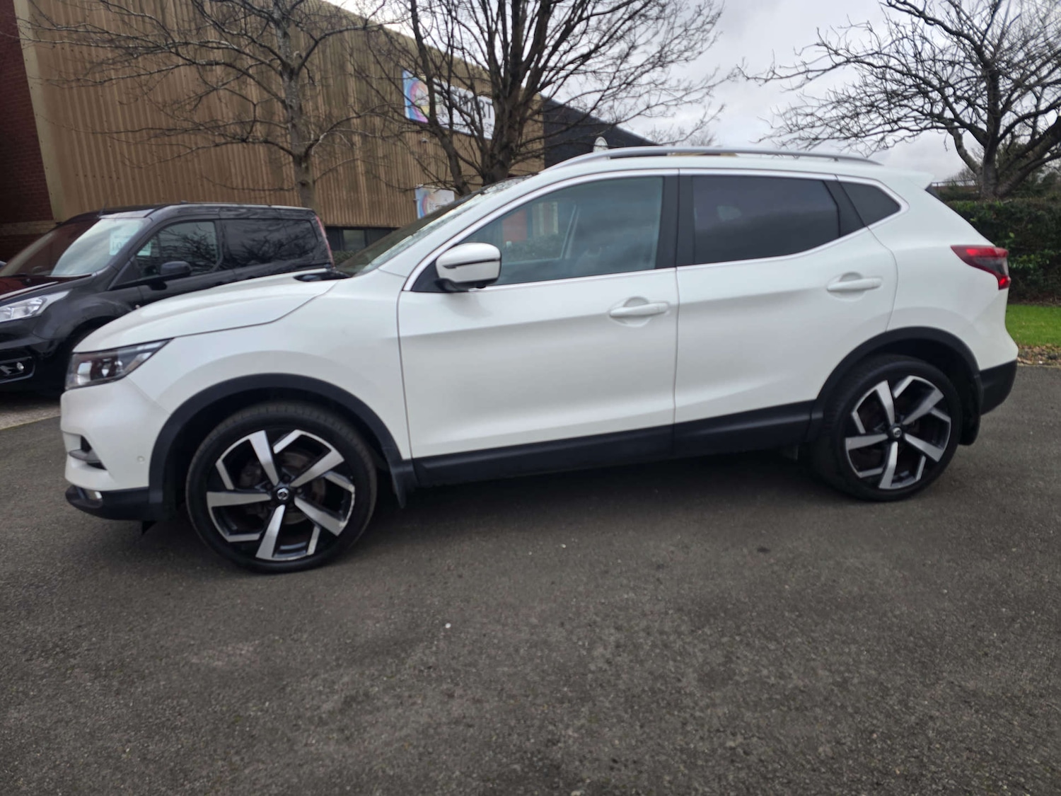 Used Nissan Qashqai 2018 for sale - 77452441: Photo 5