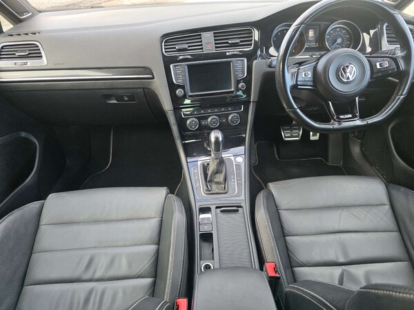 Used Volkswagen Golf 2015 for sale - 76098115: Photo 17