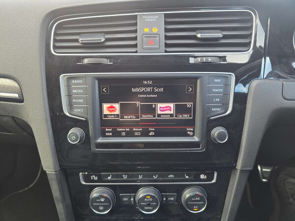 Used Volkswagen Golf 2015 for sale - 76098115: Photo 58