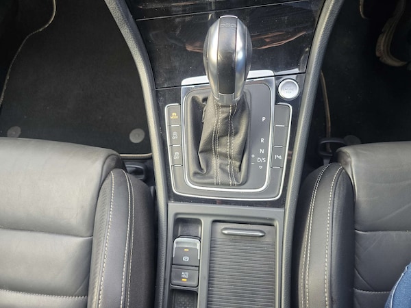 Used Volkswagen Golf 2015 for sale - 76098115: Photo 59