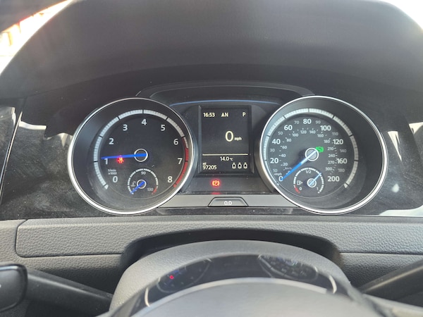 Used Volkswagen Golf 2015 for sale - 76098115: Photo 61
