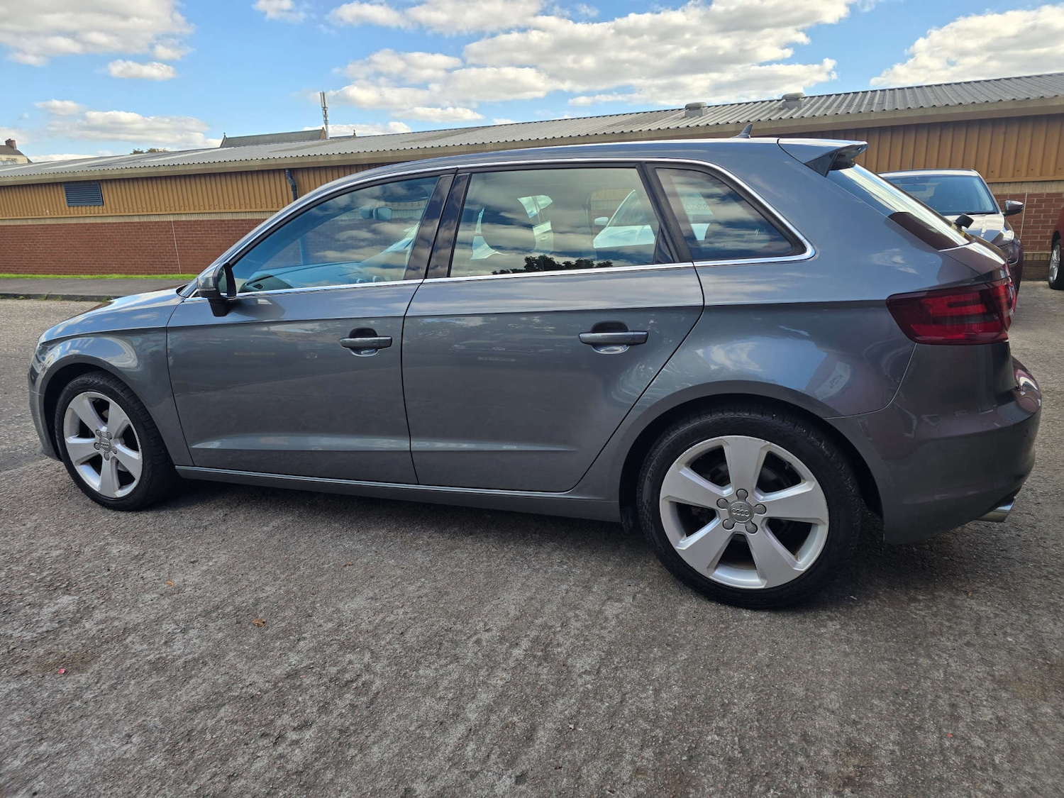 Used Audi A3 2016 for sale - 76628280: Photo 7