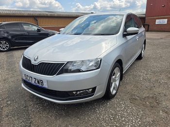 Used Skoda Rapid Spaceback 2017 for sale - 79254612: Photo