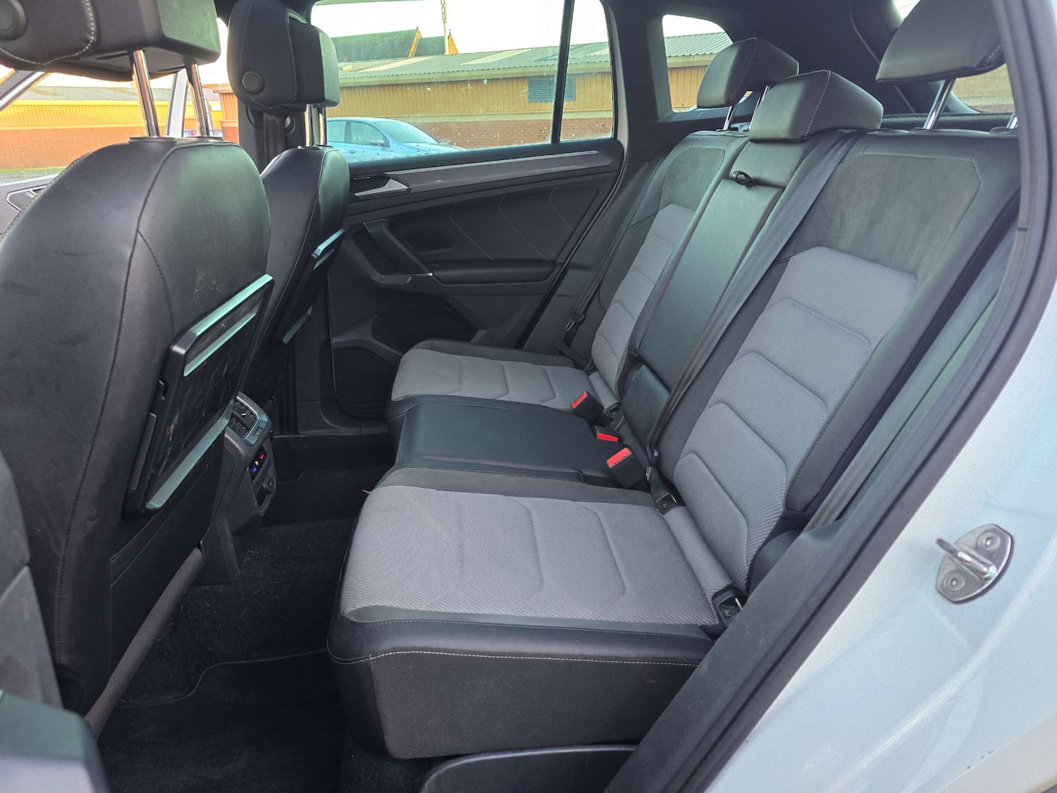 Used Volkswagen Tiguan 2017 for sale - 77022659: Photo 60