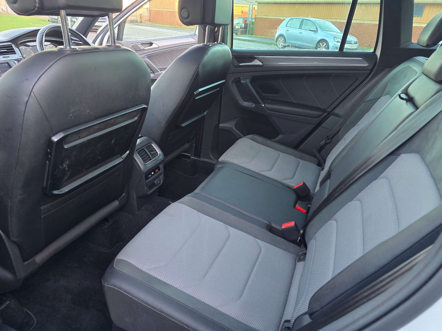 Used Volkswagen Tiguan 2017 for sale - 77022659: Photo 61