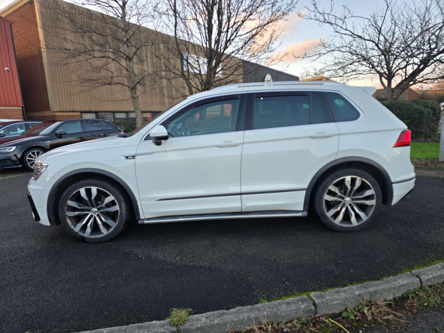 Used Volkswagen Tiguan 2017 for sale - 77022659: Photo 7