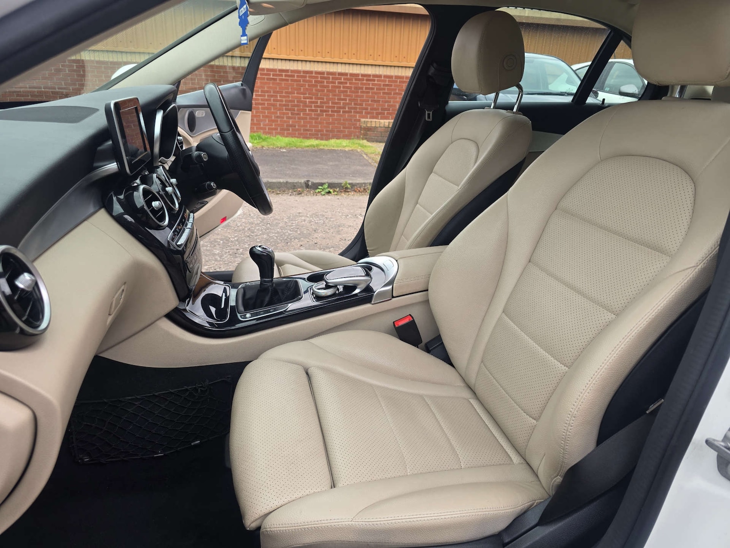 Used Mercedes-Benz C Class 2016 for sale - 77231165: Photo 14