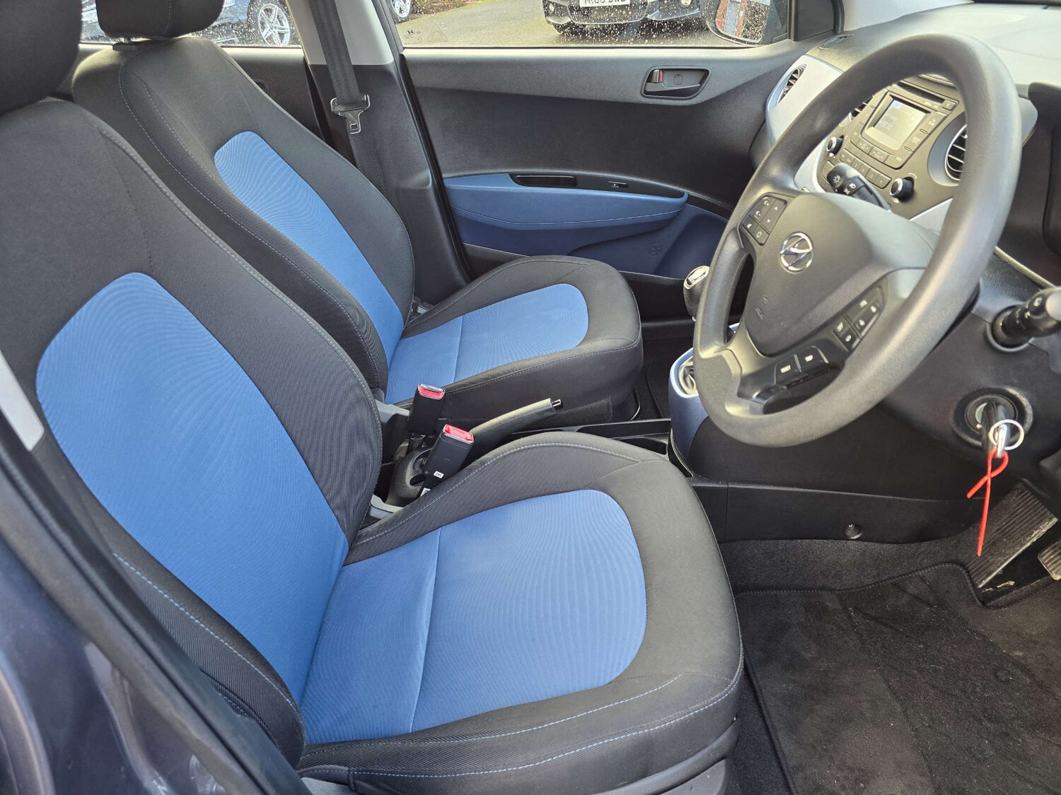 Used Hyundai i10 2015 for sale - 77621844: Photo 12