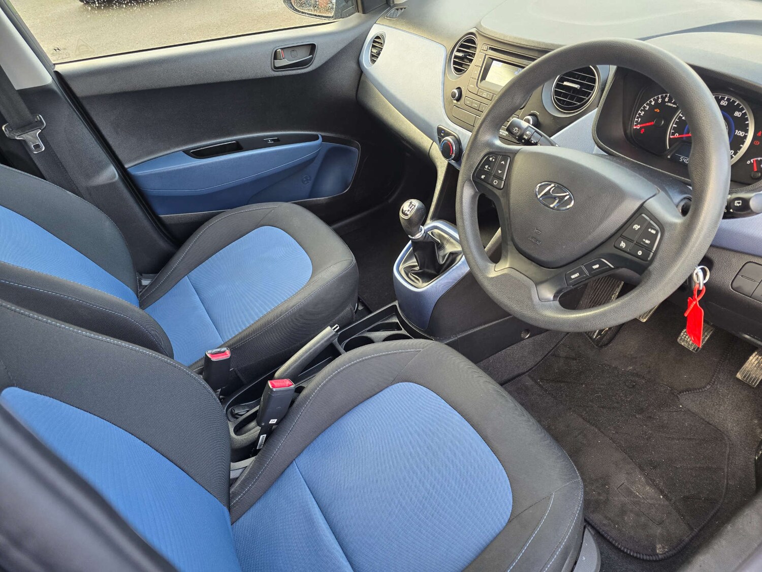 Used Hyundai i10 2015 for sale - 77621844: Photo 13