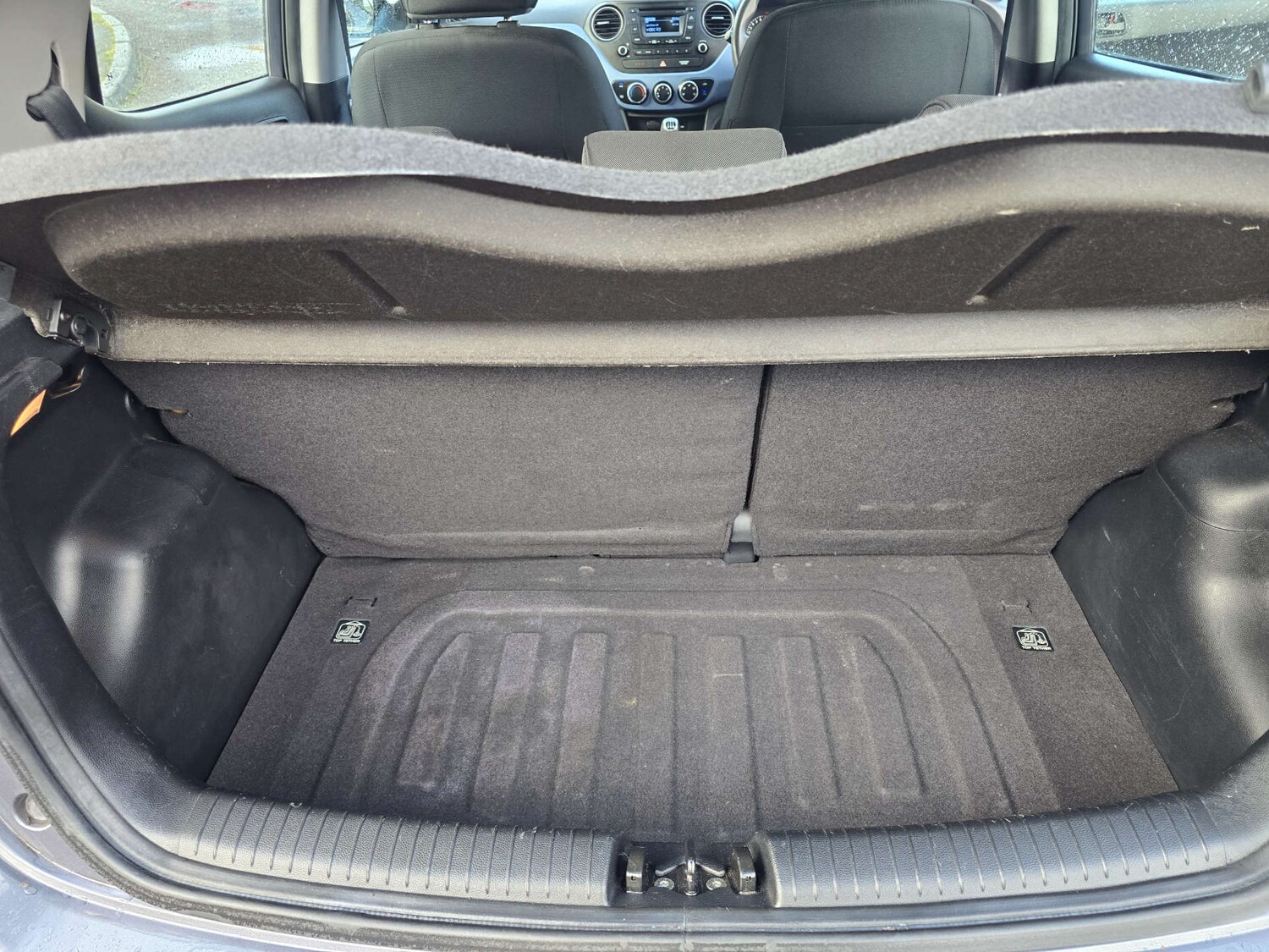 Used Hyundai i10 2015 for sale - 77621844: Photo 19