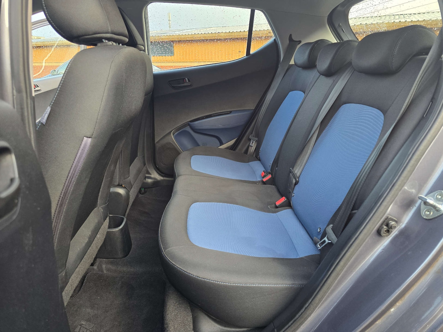 Used Hyundai i10 2015 for sale - 77621844: Photo 52