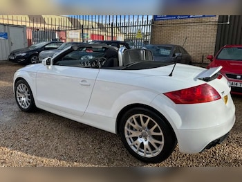 Used Audi TT 2011 for sale - 79277960: Photo