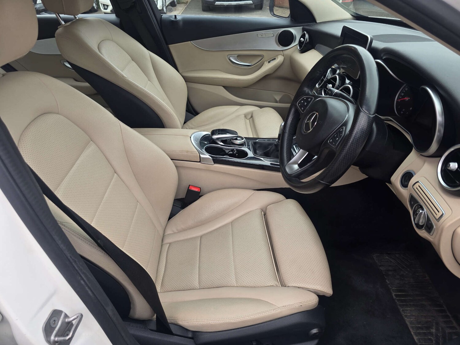 Used Mercedes-Benz C Class 2016 for sale - 77893498: Photo 47