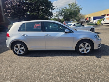Used Volkswagen Golf 2016 for sale - 75579353: Photo