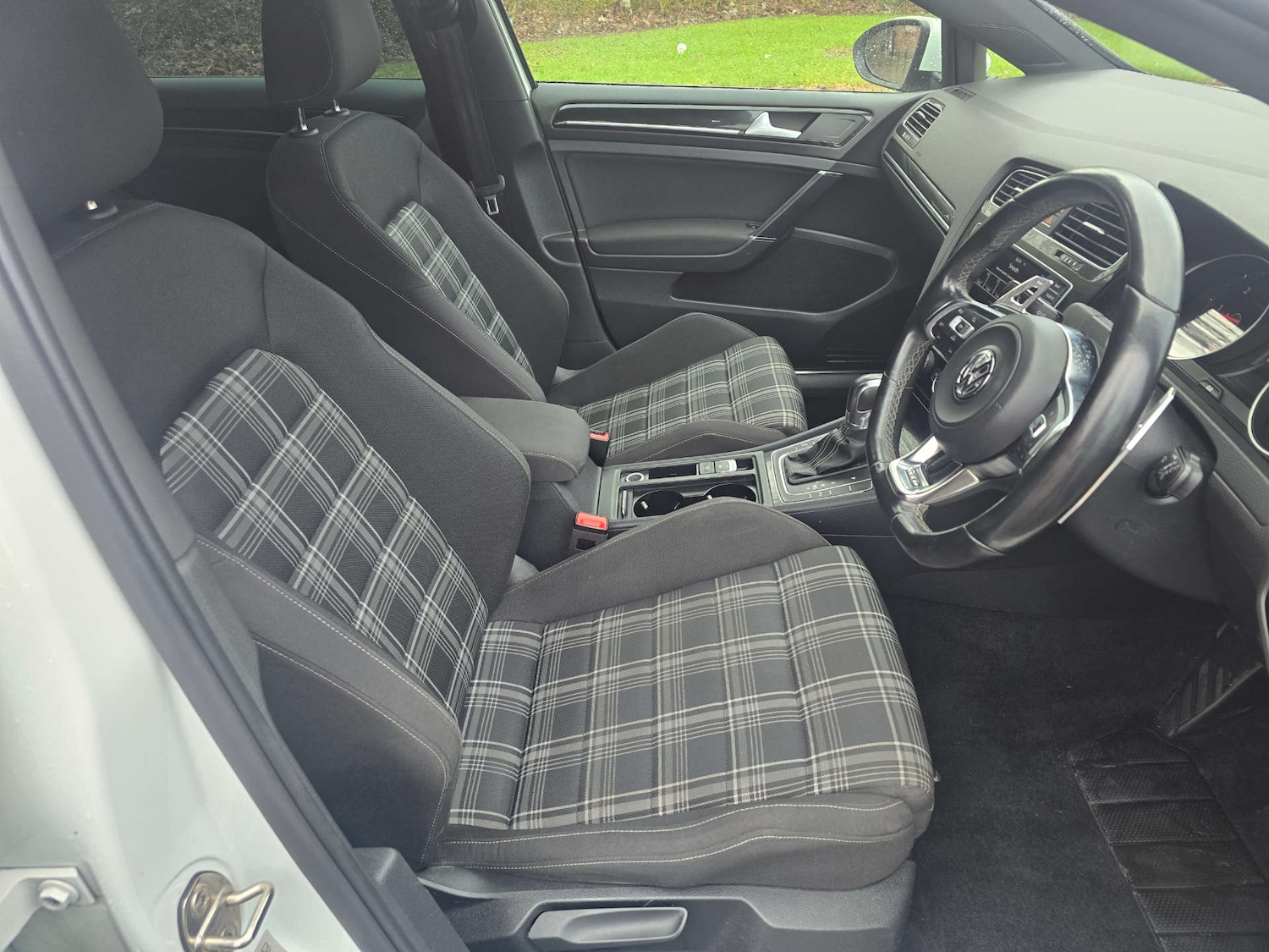 Used Volkswagen Golf 2016 for sale - 77319045: Photo 11