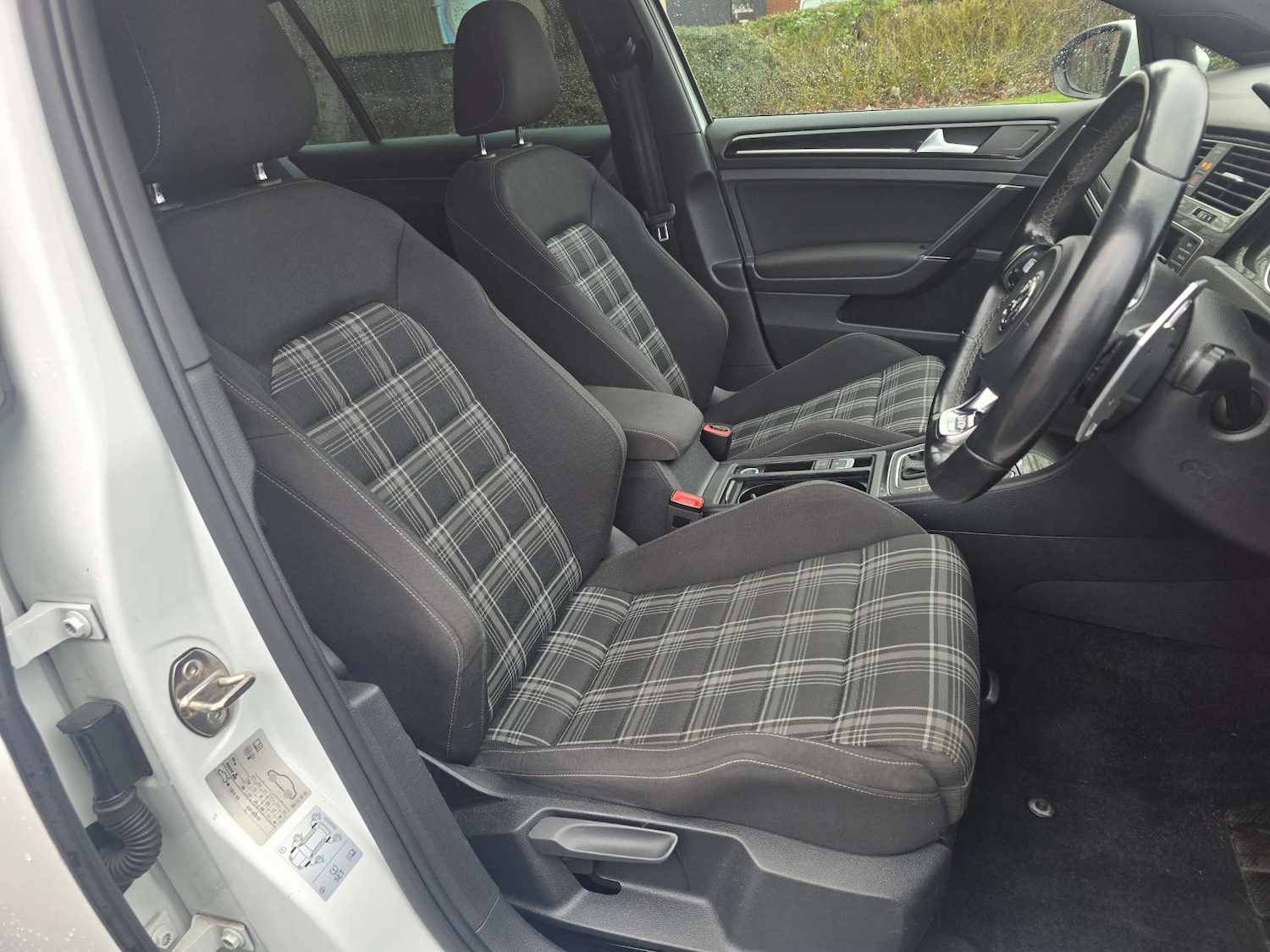 Used Volkswagen Golf 2016 for sale - 77319045: Photo 45