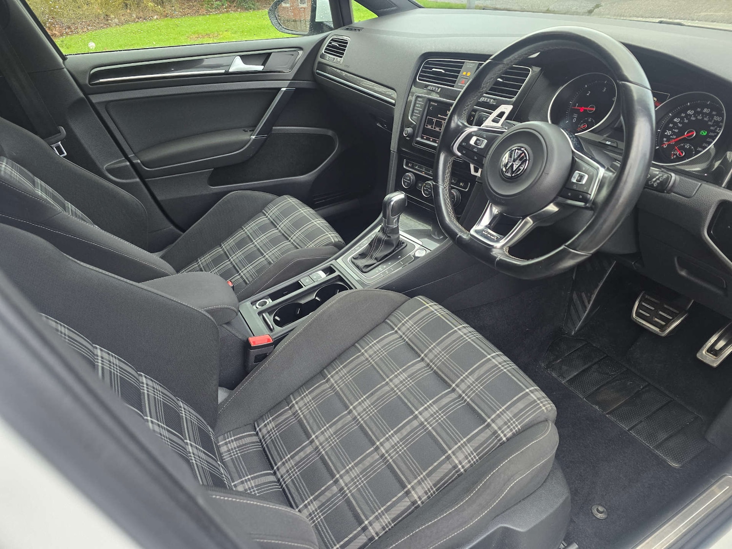 Used Volkswagen Golf 2016 for sale - 77319045: Photo 47