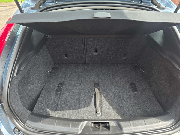 Used Volvo V40 2013 for sale - 75470109: Photo 18