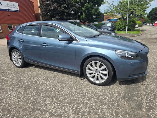 Used Volvo V40 2013 for sale - 75470109: Photo 41