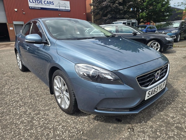 Used Volvo V40 2013 for sale - 75470109: Photo 43