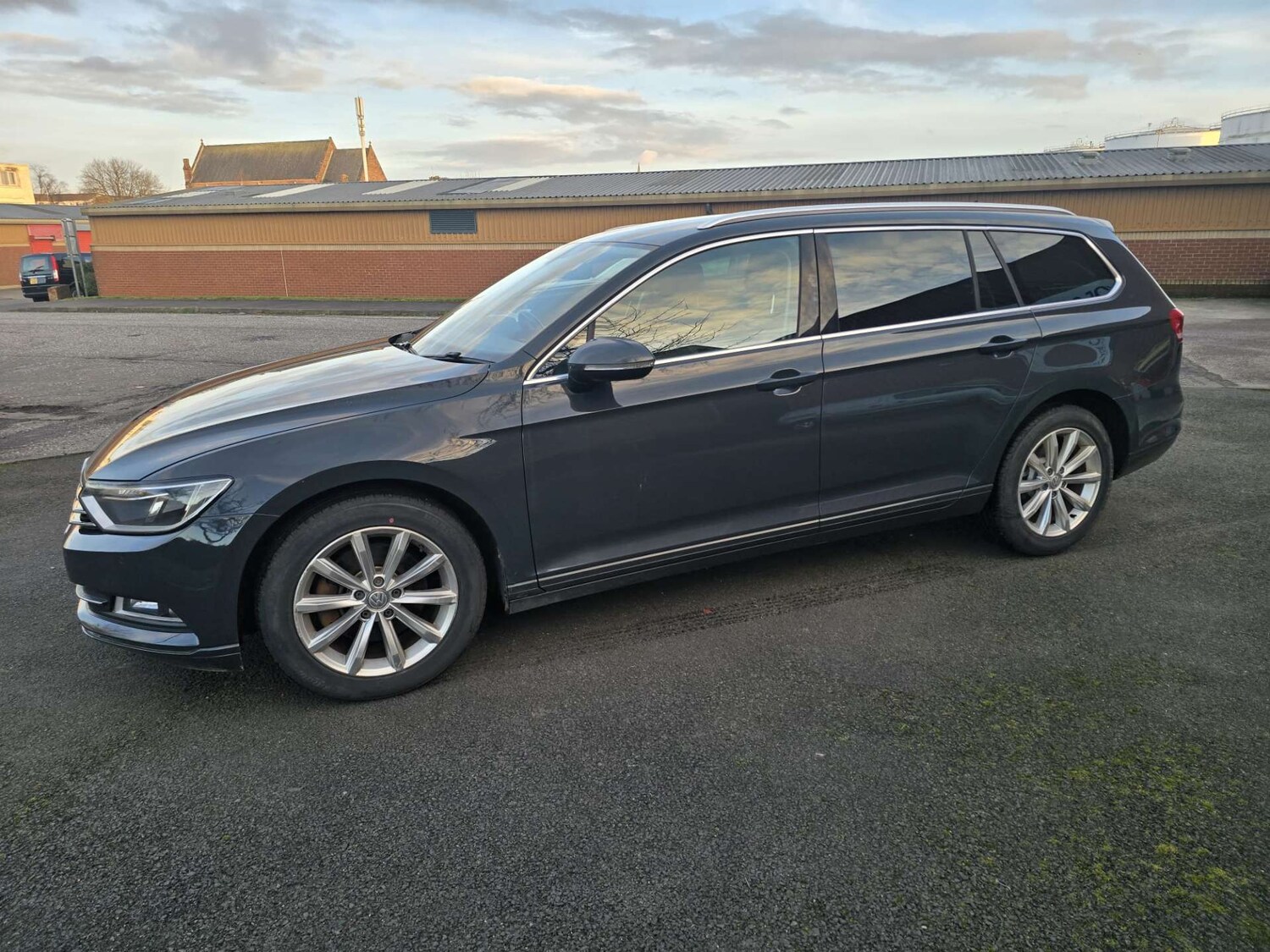 Used Volkswagen Passat 2017 for sale - 77693753: Photo 5