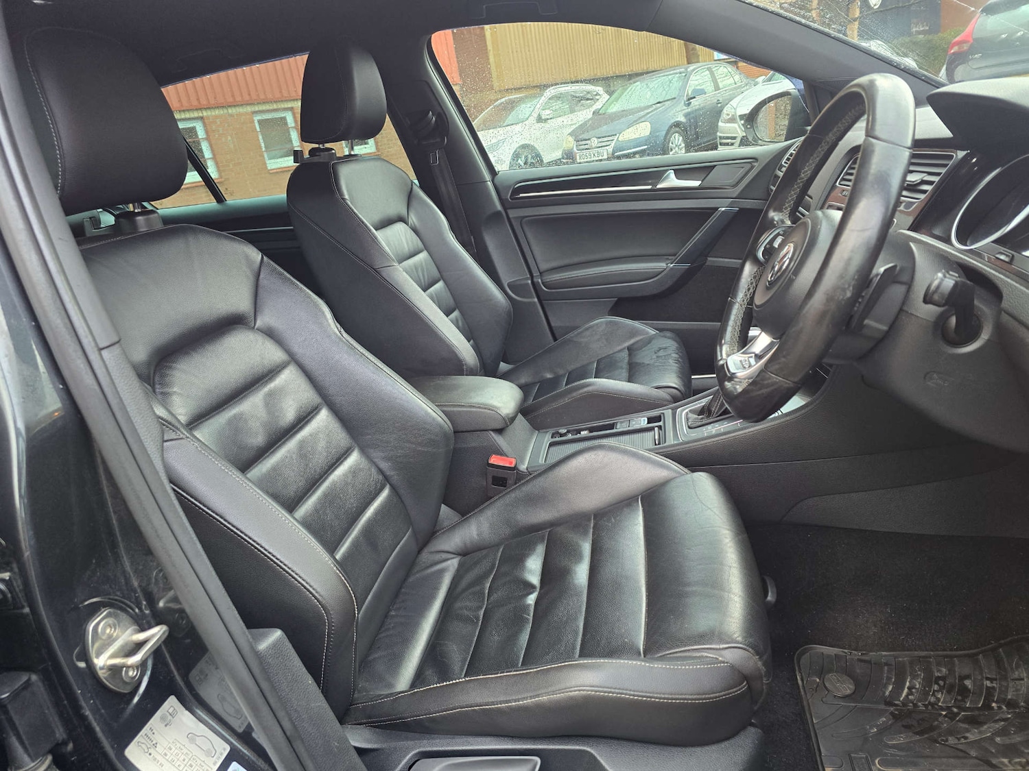 Used Volkswagen Golf 2016 for sale - 77394901: Photo 11