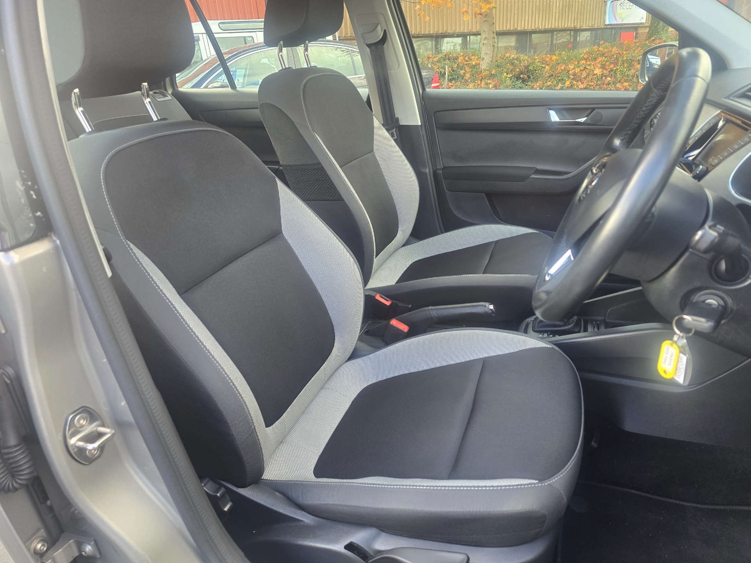 Used Skoda Fabia 2018 for sale - 76533570: Photo 43