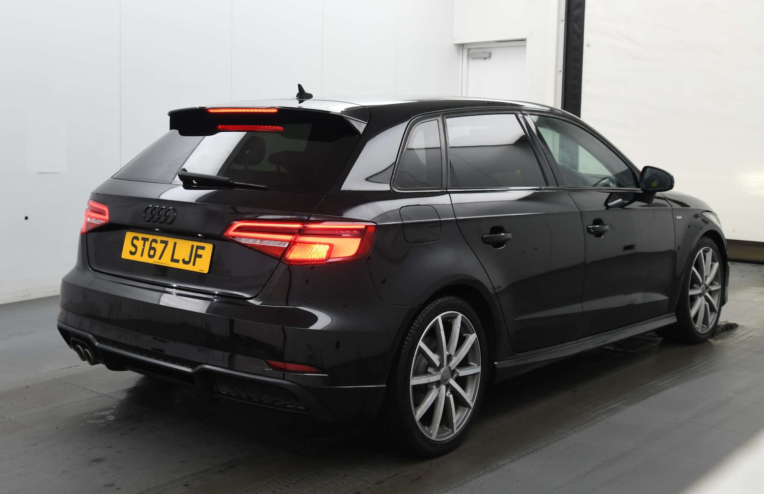 Used Audi A3 2018 for sale - 77807462: Photo 4