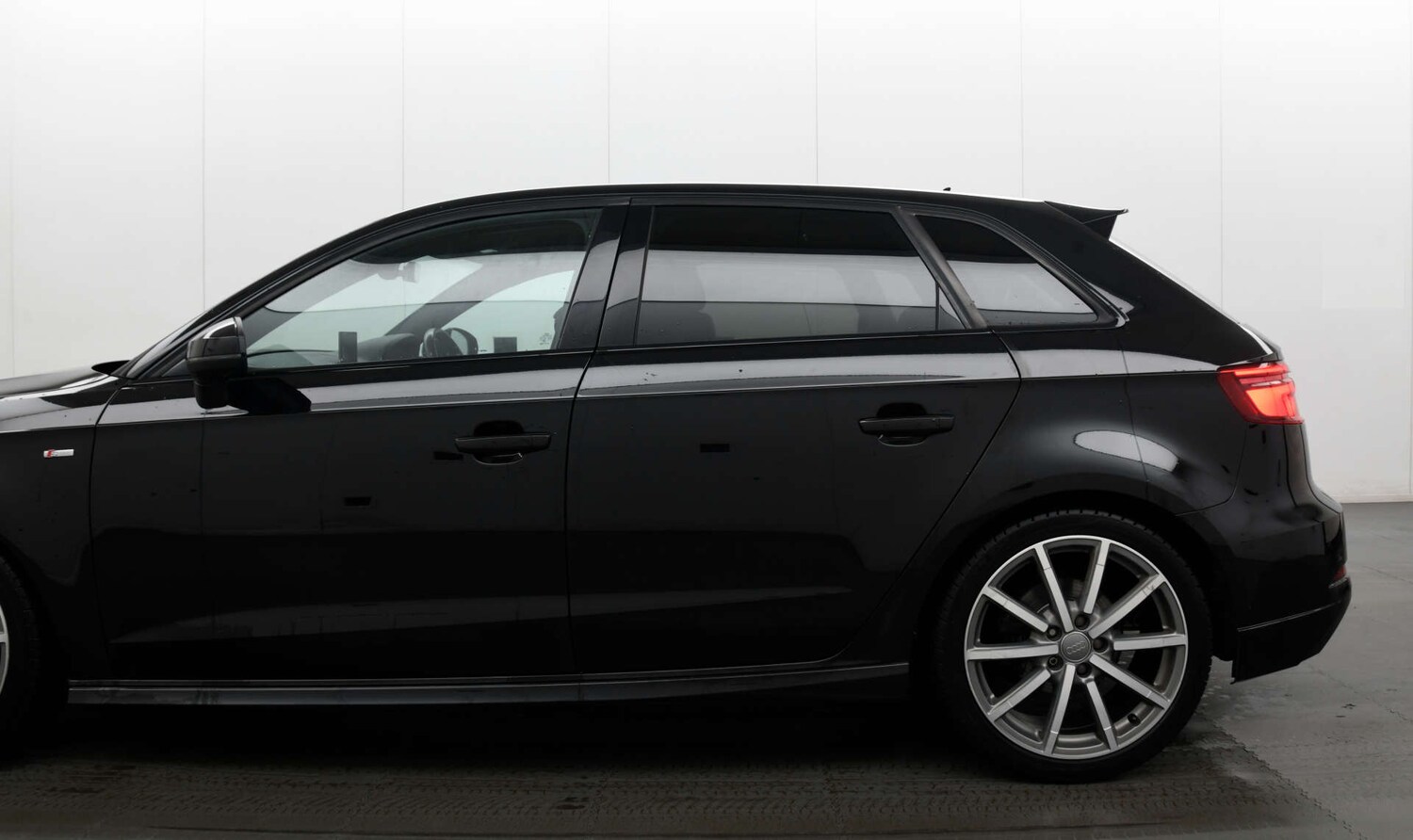 Used Audi A3 2018 for sale - 77807462: Photo 9