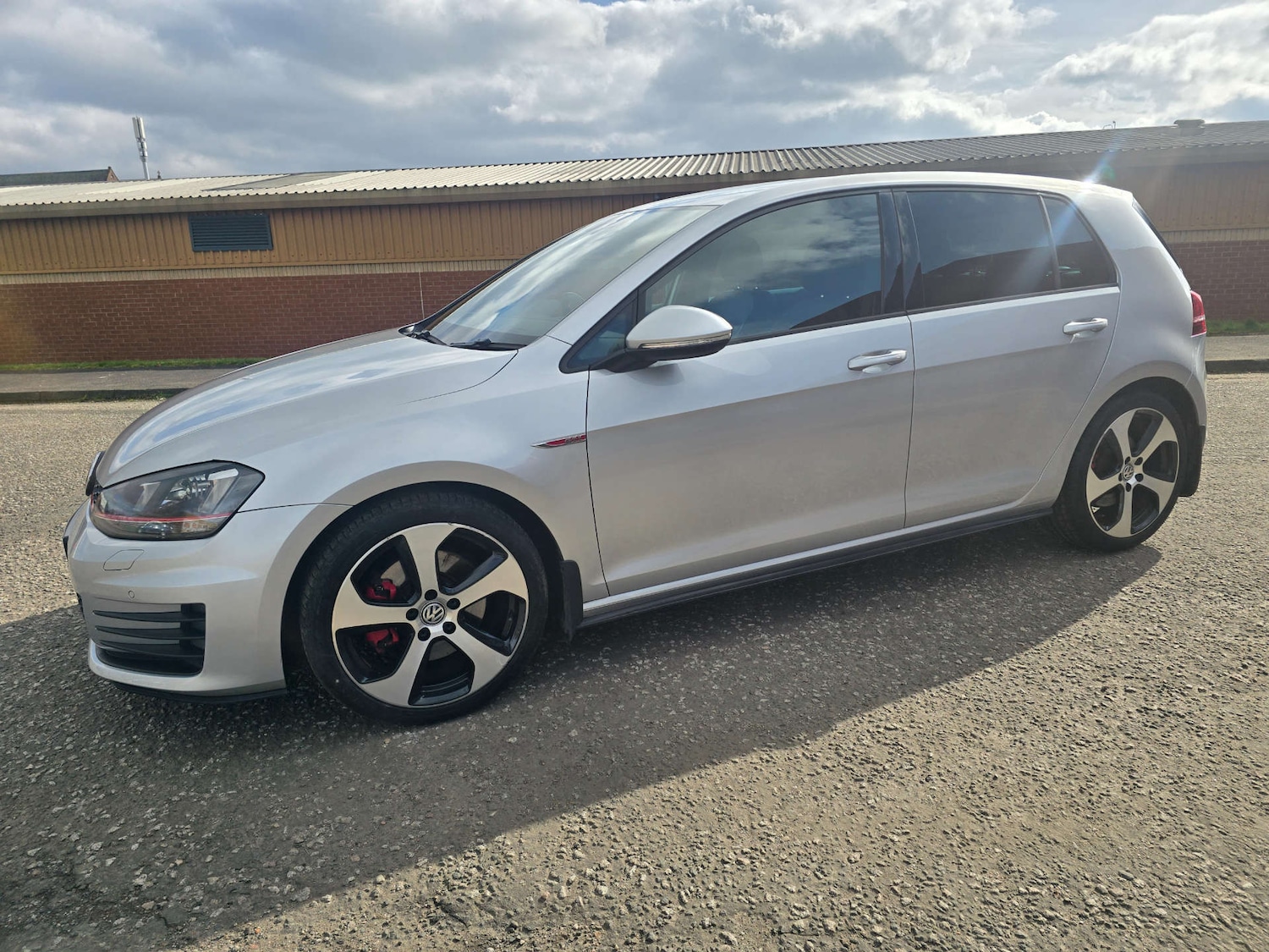 Used Volkswagen Golf 2016 for sale - 77797716: Photo 28