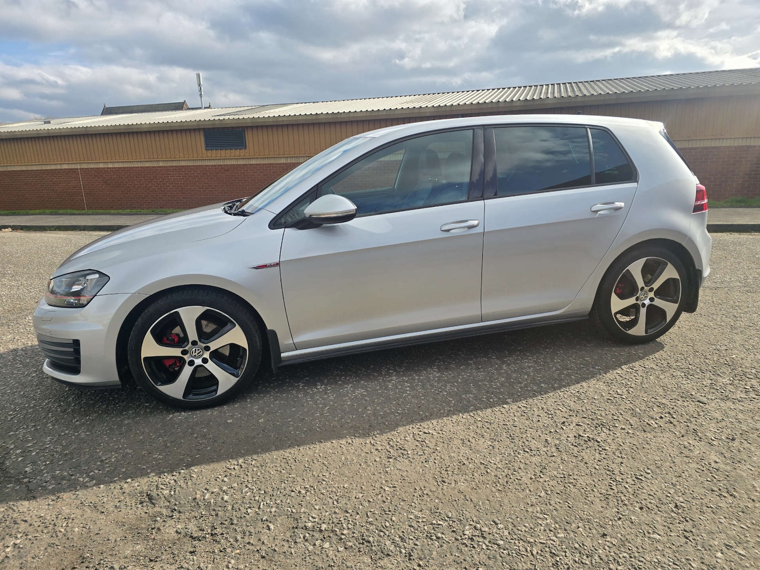Used Volkswagen Golf 2016 for sale - 77797716: Photo 29