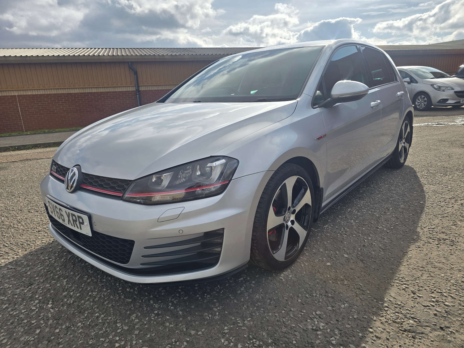 Used Volkswagen Golf 2016 for sale - 77797716: Photo 3