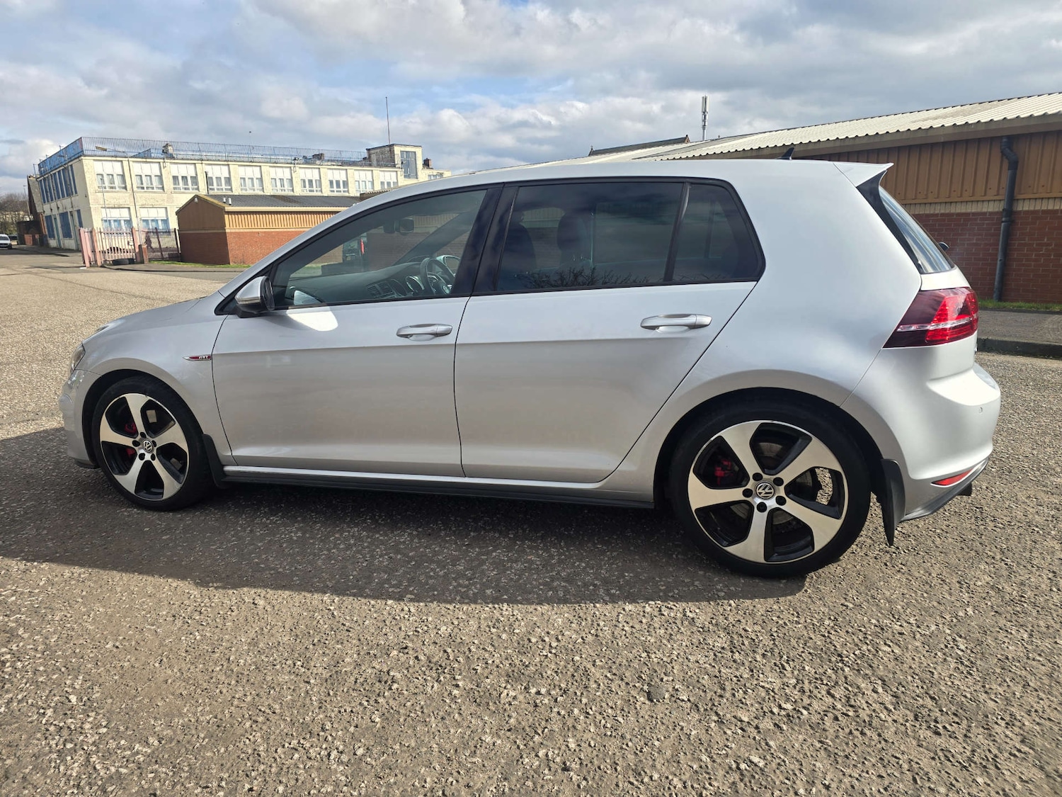 Used Volkswagen Golf 2016 for sale - 77797716: Photo 7