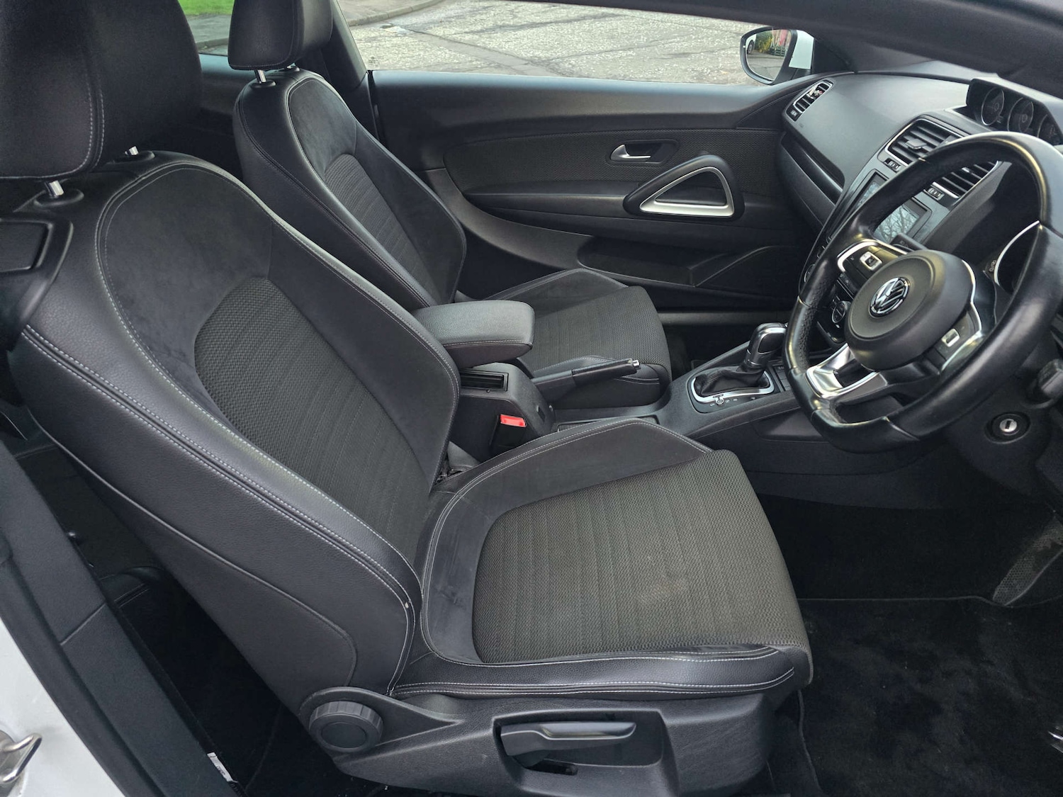 Used Volkswagen Scirocco 2017 for sale - 76751462: Photo 32