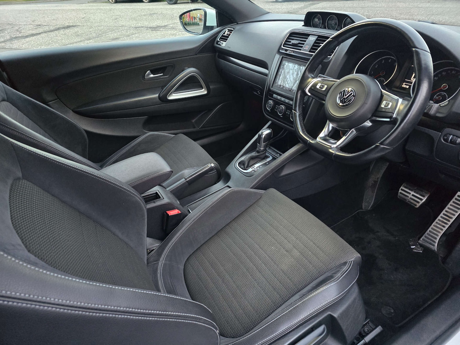 Used Volkswagen Scirocco 2017 for sale - 76751462: Photo 33