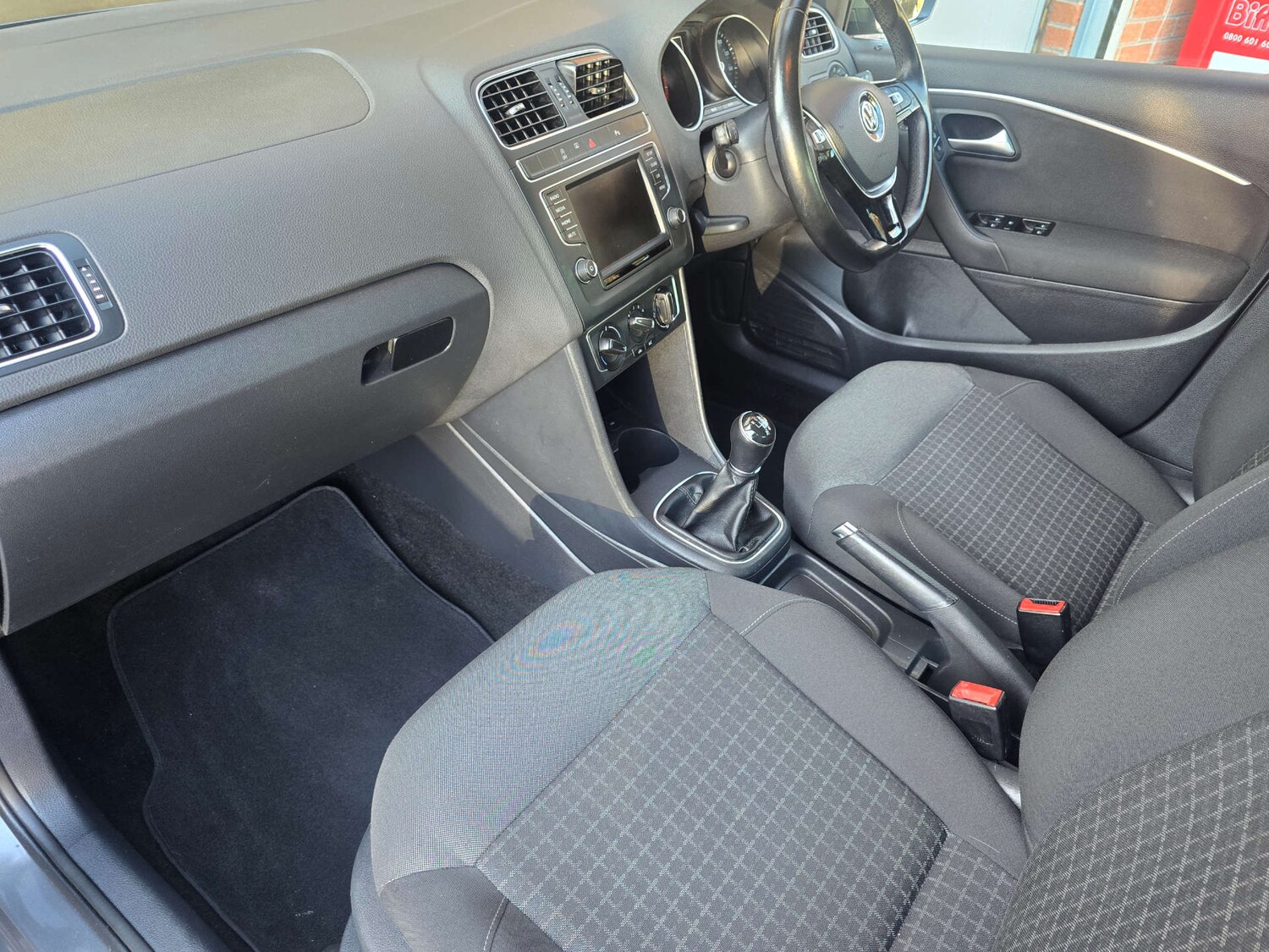 Used Volkswagen Polo 2016 for sale - 76097689: Photo 43