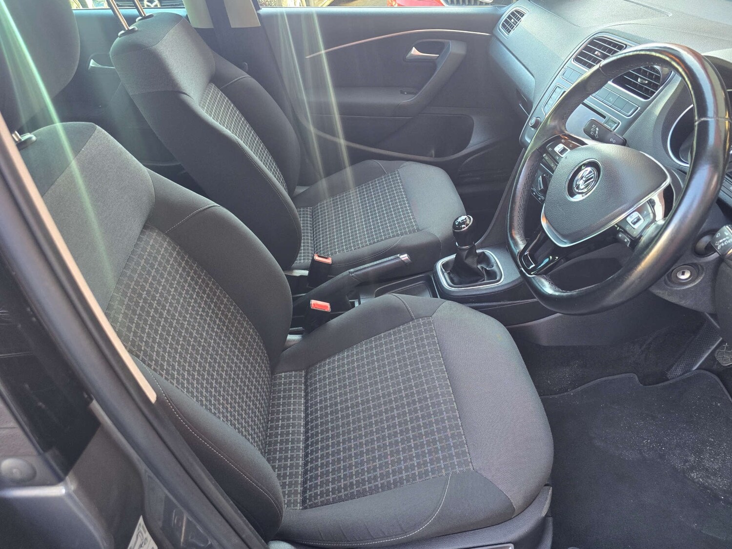 Used Volkswagen Polo 2016 for sale - 76097689: Photo 50