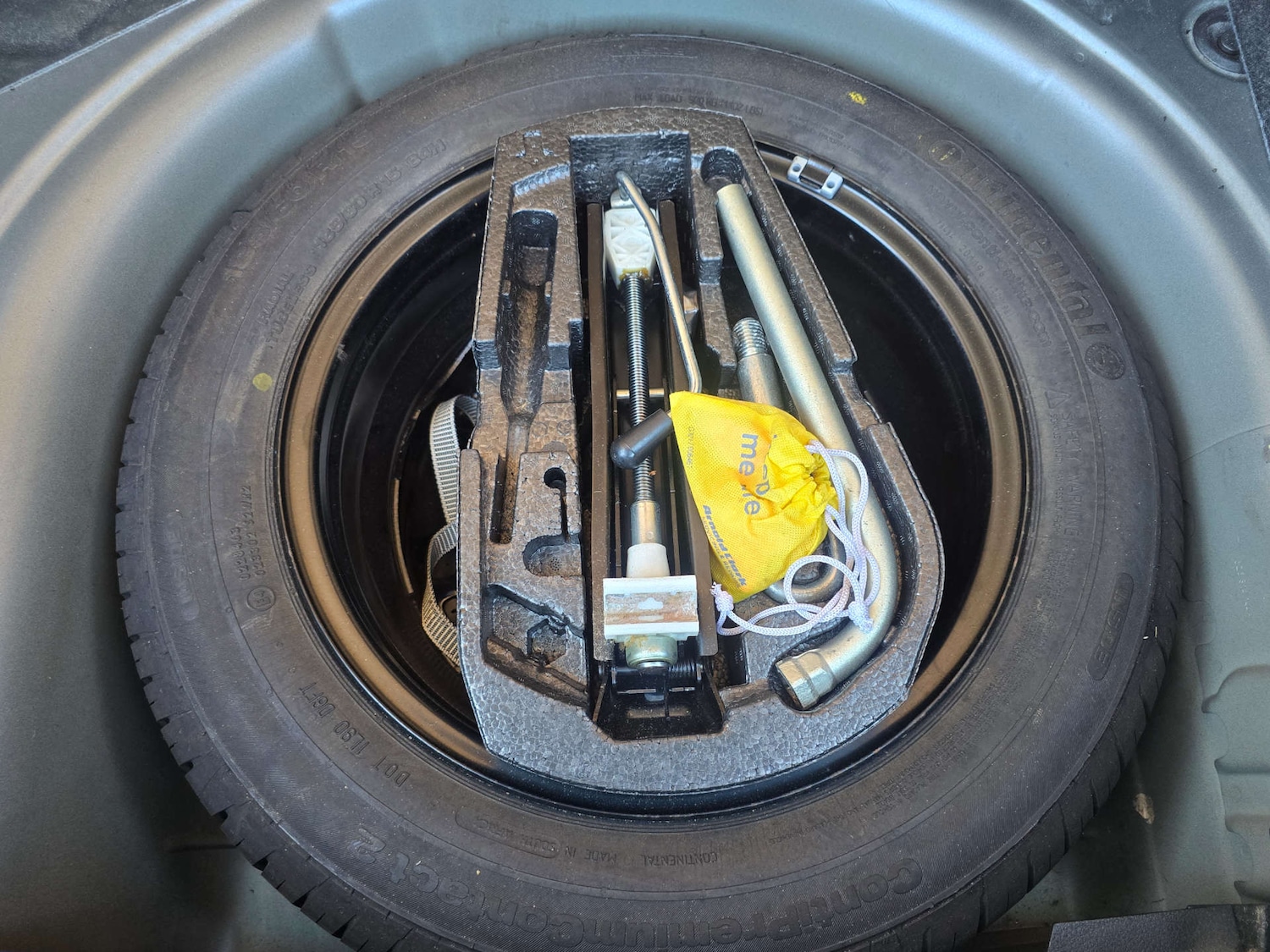 Used Volkswagen Polo 2016 for sale - 76097689: Photo 59