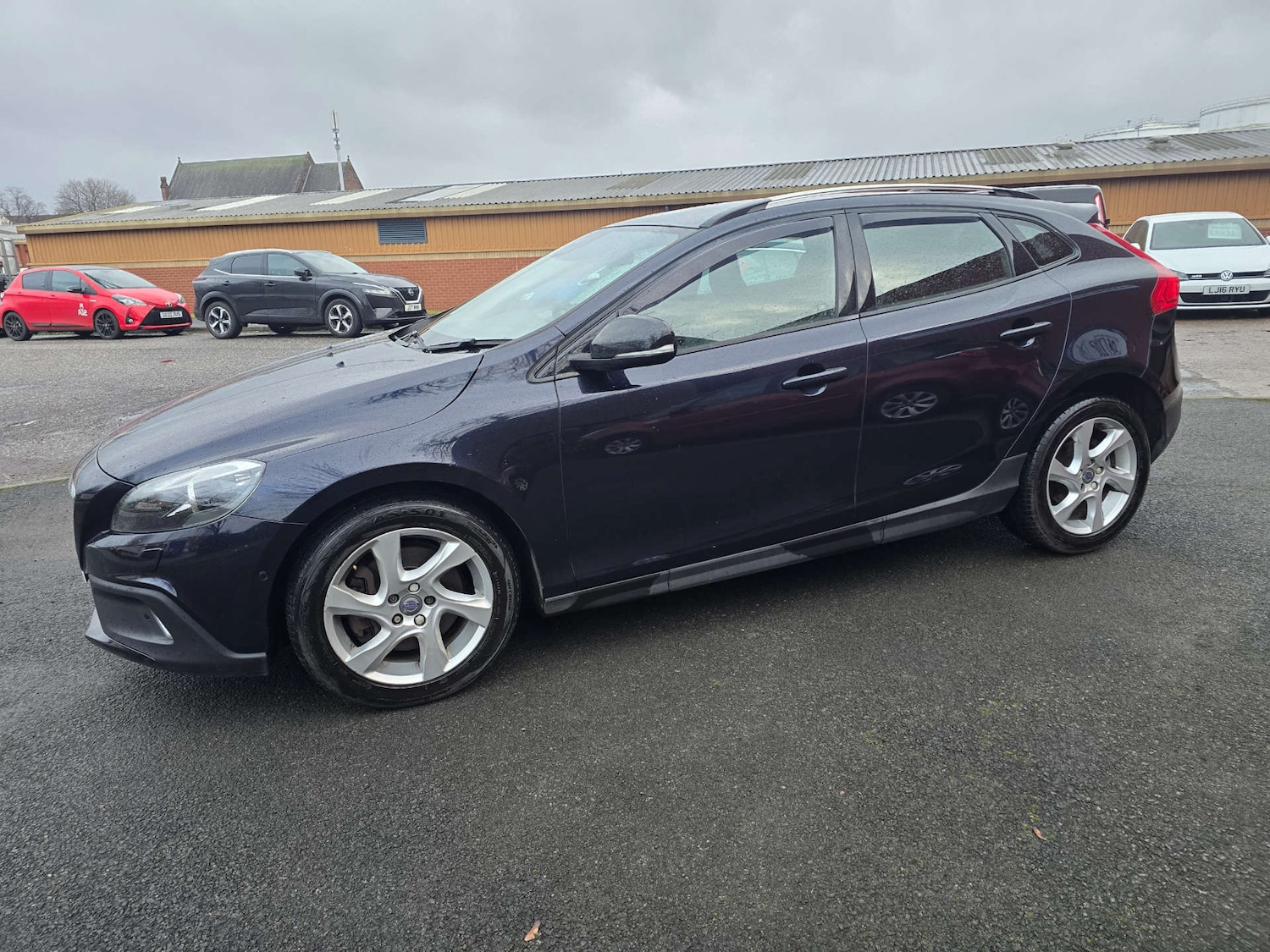 Used Volvo V40 2015 for sale - 77299343: Photo 27