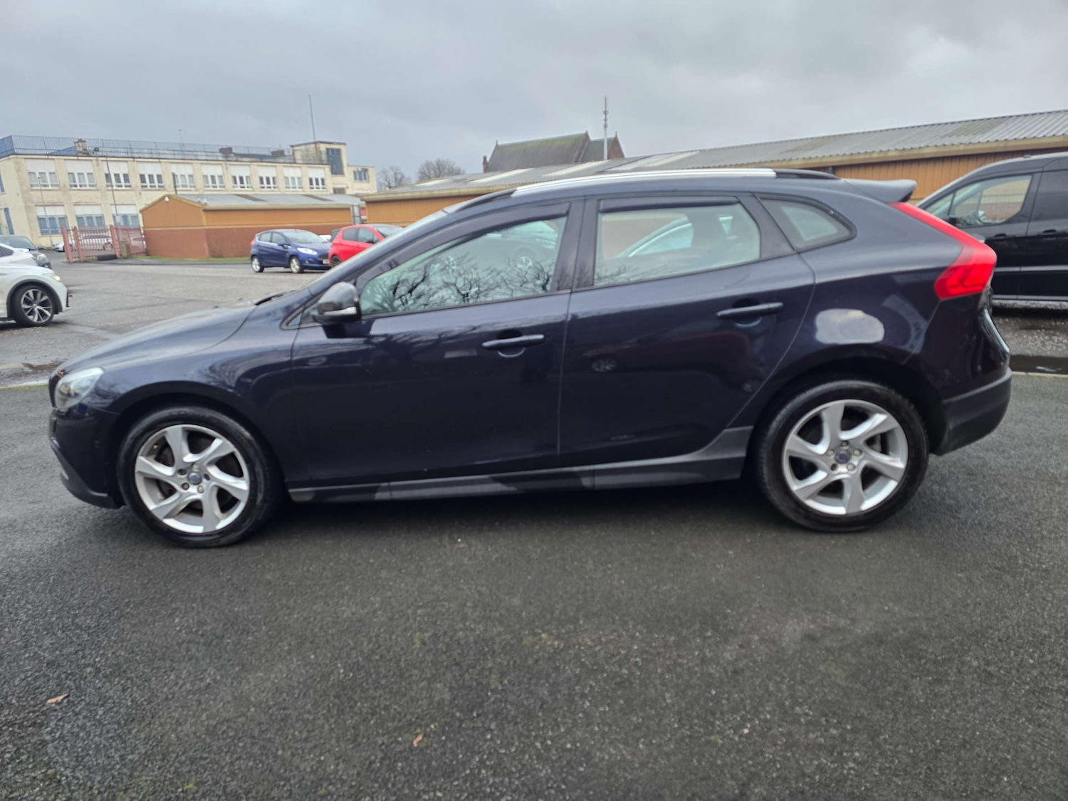 Used Volvo V40 2015 for sale - 77299343: Photo 29