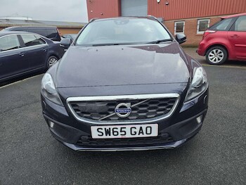 Used Volvo V40 2015 for sale - 77299343: Photo